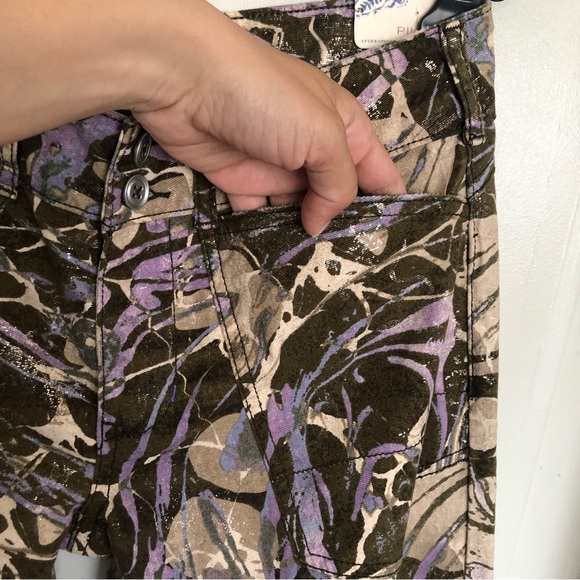 Pilcro the Wanderer Low-Rise Pants. - Picture 6 of 11